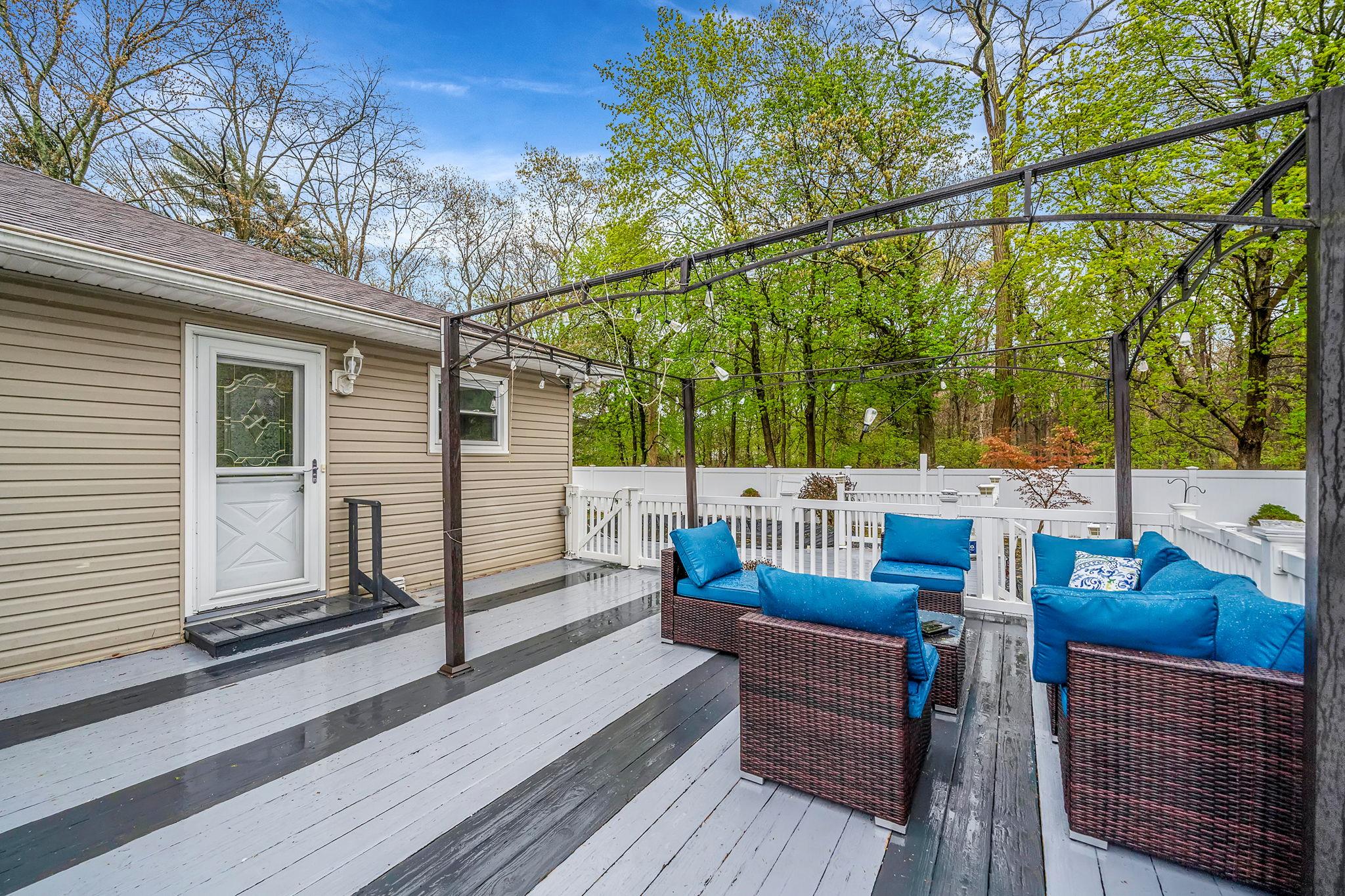 8 Landsberger Street, Yaphank, New York image 18