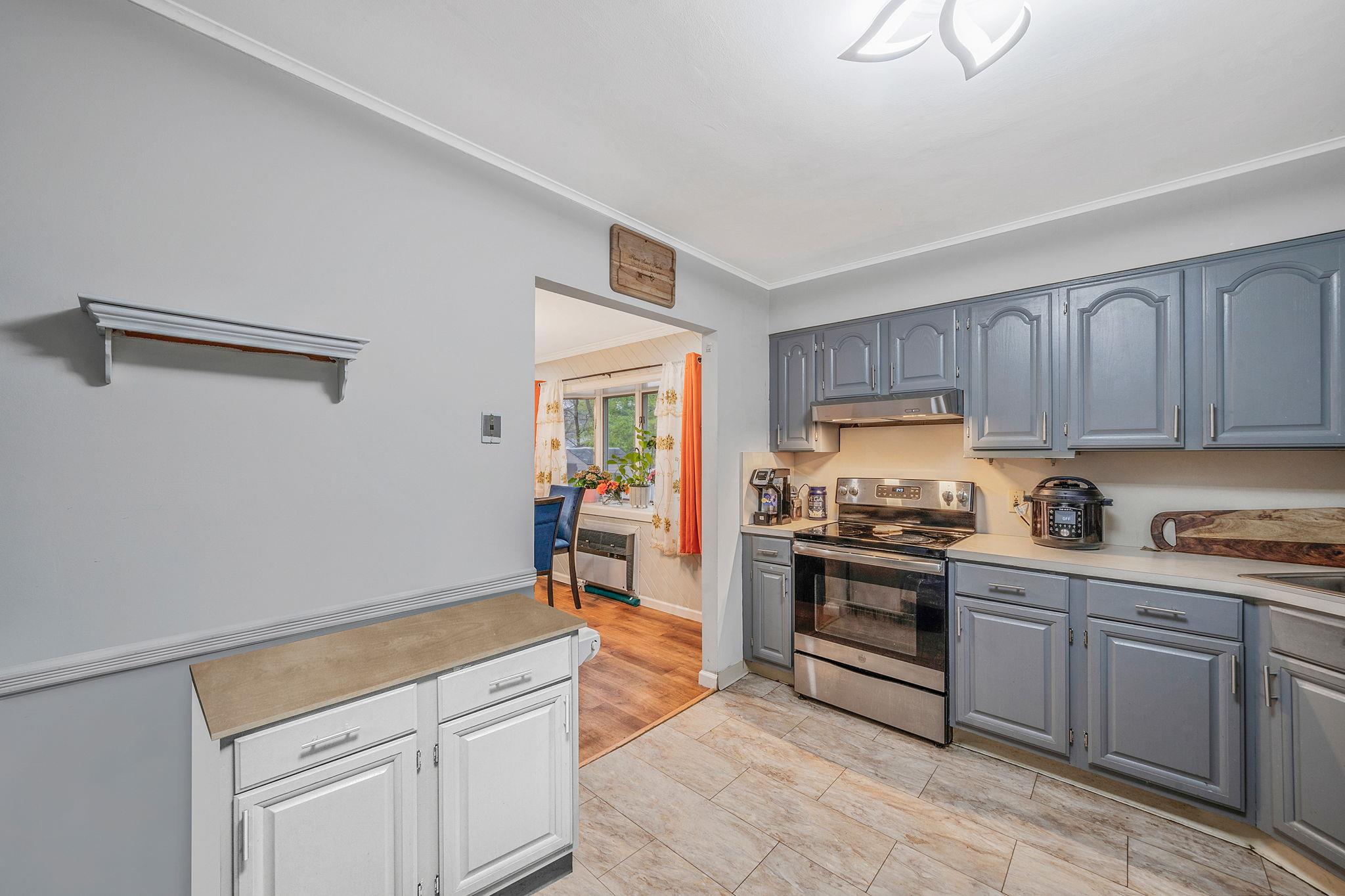 8 Landsberger Street, Yaphank, New York image 7