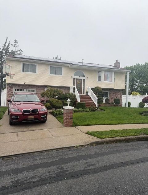 5 Jacqueline Court West Babylon NY 11704