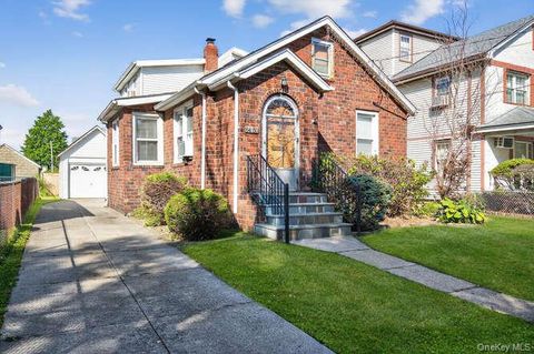 84-50 266th Street Floral Park NY 11001