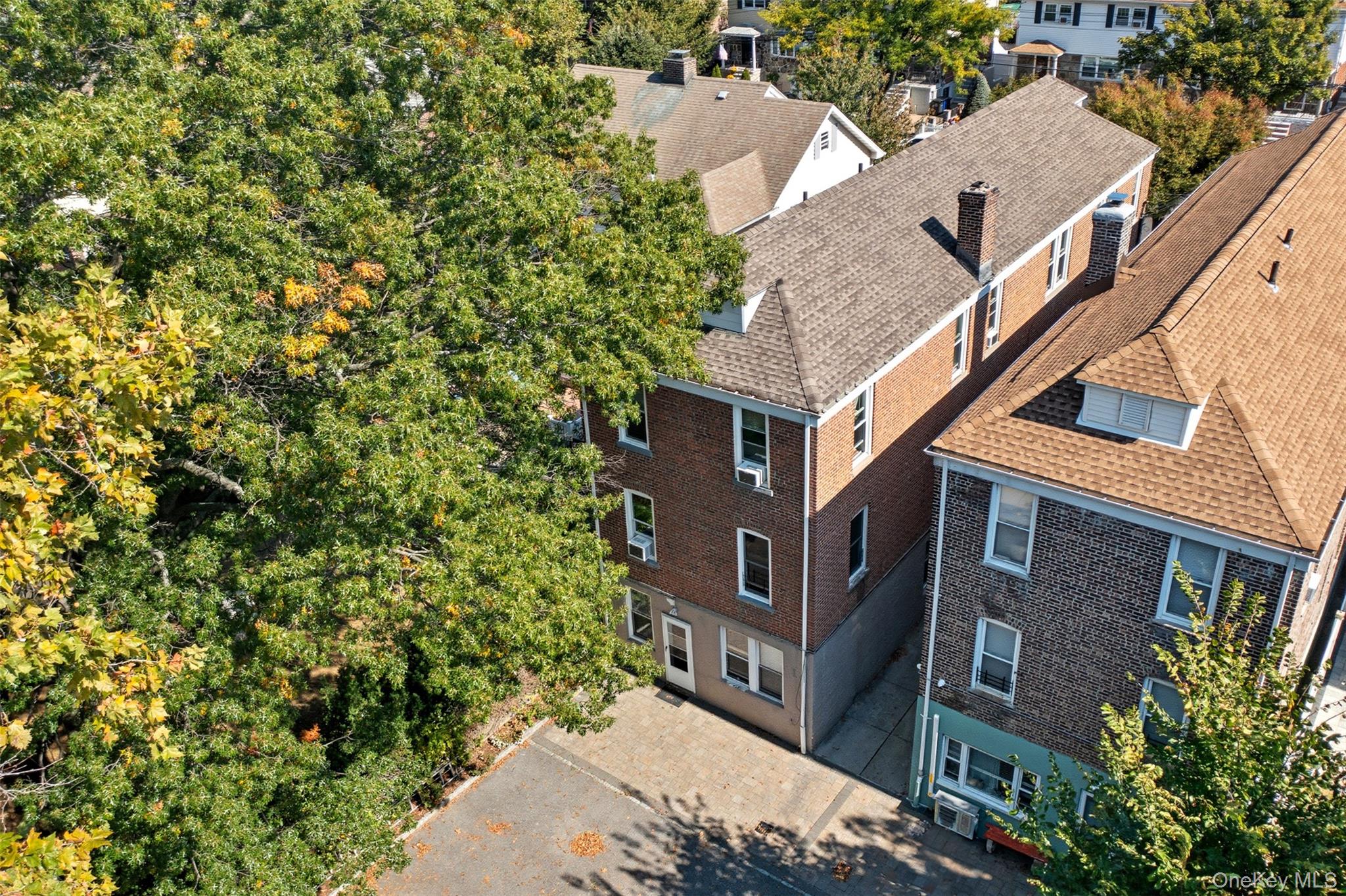 1395 Kearney Avenue