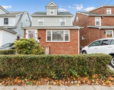 Photo of 7141 Loubet Street, Forest Hills, NY 11375 (MLS # 997121)