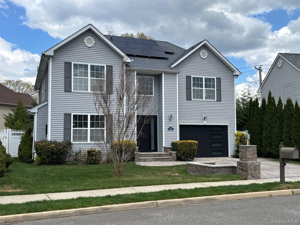 Photo of 875 Otsego Road, West Hempstead, NY 11552 (MLS # 987684)
