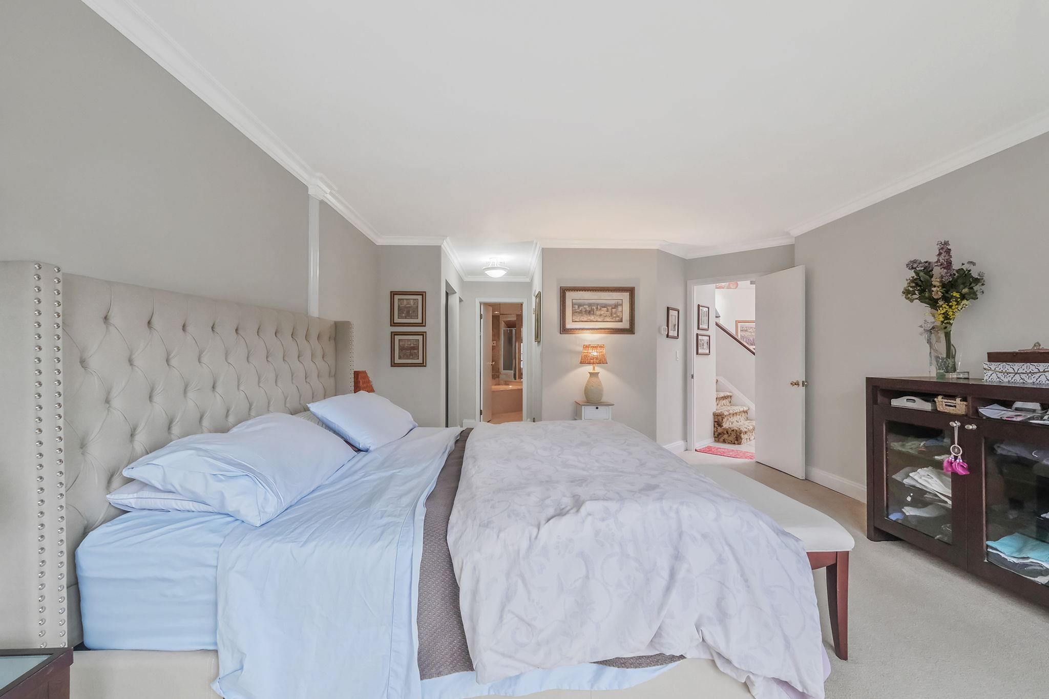 158 Lakebridge Drive, Kings Park, New York image 6