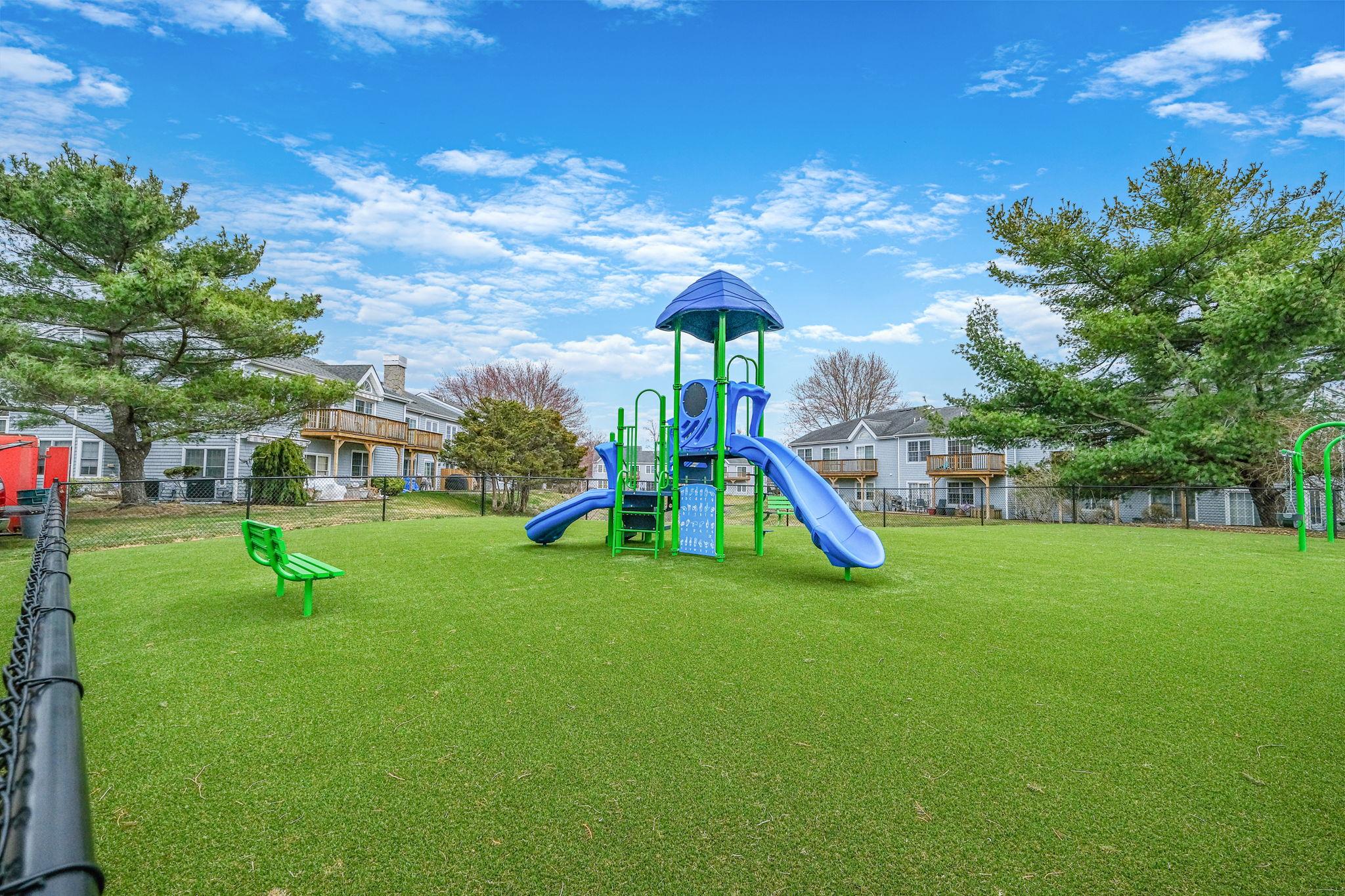 158 Lakebridge Drive, Kings Park, New York image 33