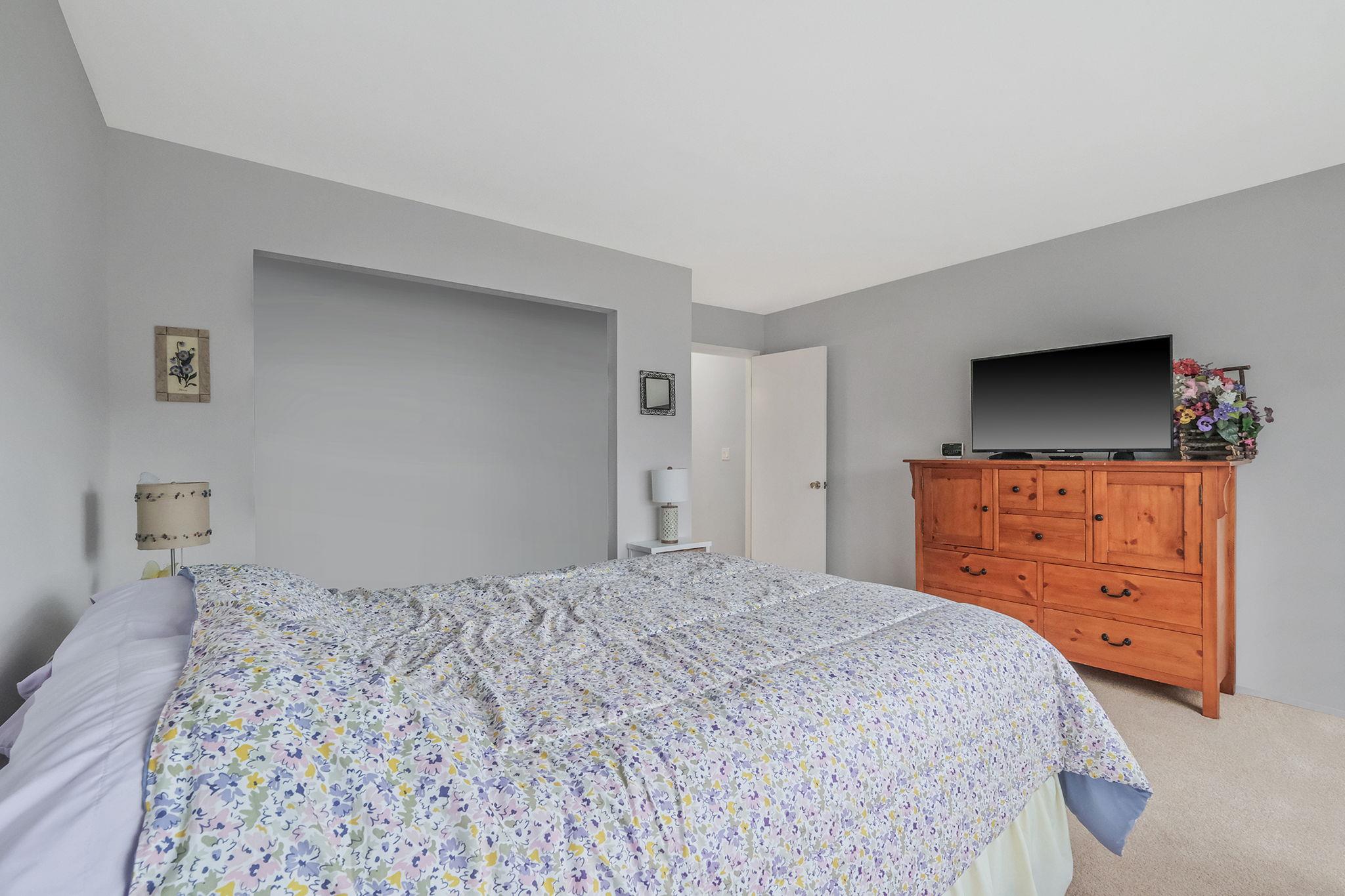 158 Lakebridge Drive, Kings Park, New York image 14