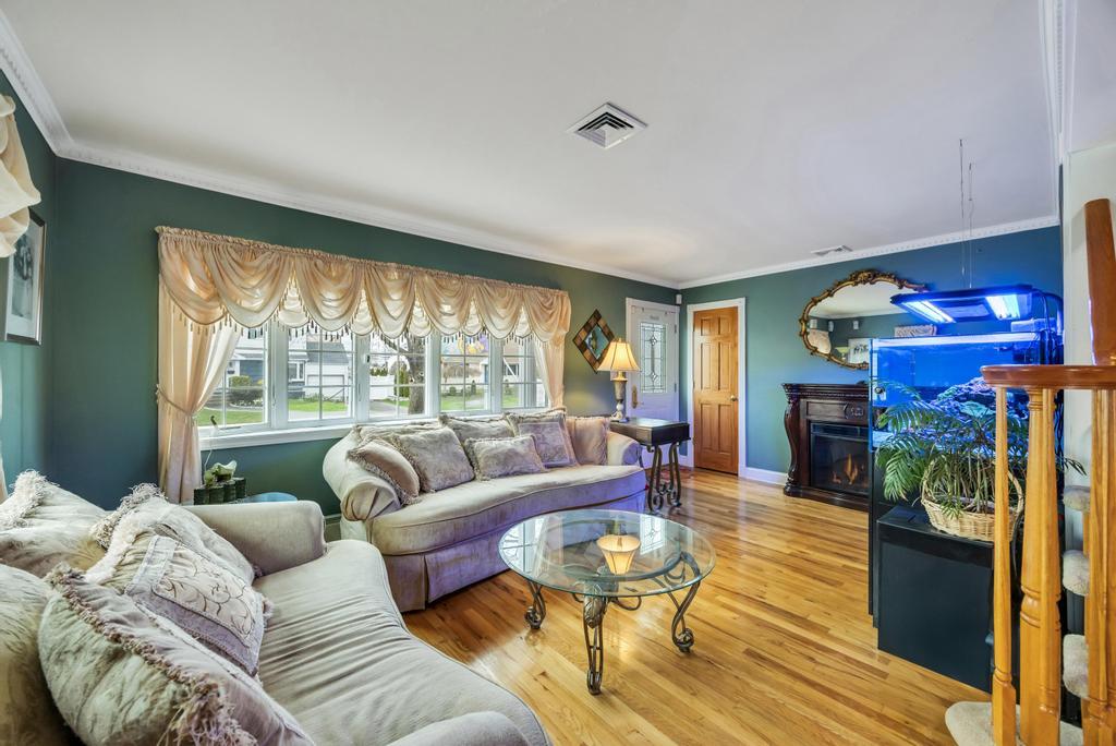 409 Ferris Road, Seaford, New York image 3