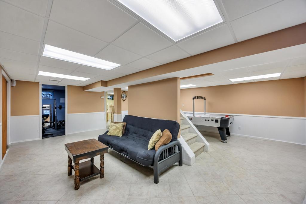 409 Ferris Road, Seaford, New York image 32