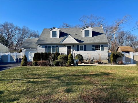 20 Howe Road Coram NY 11727
