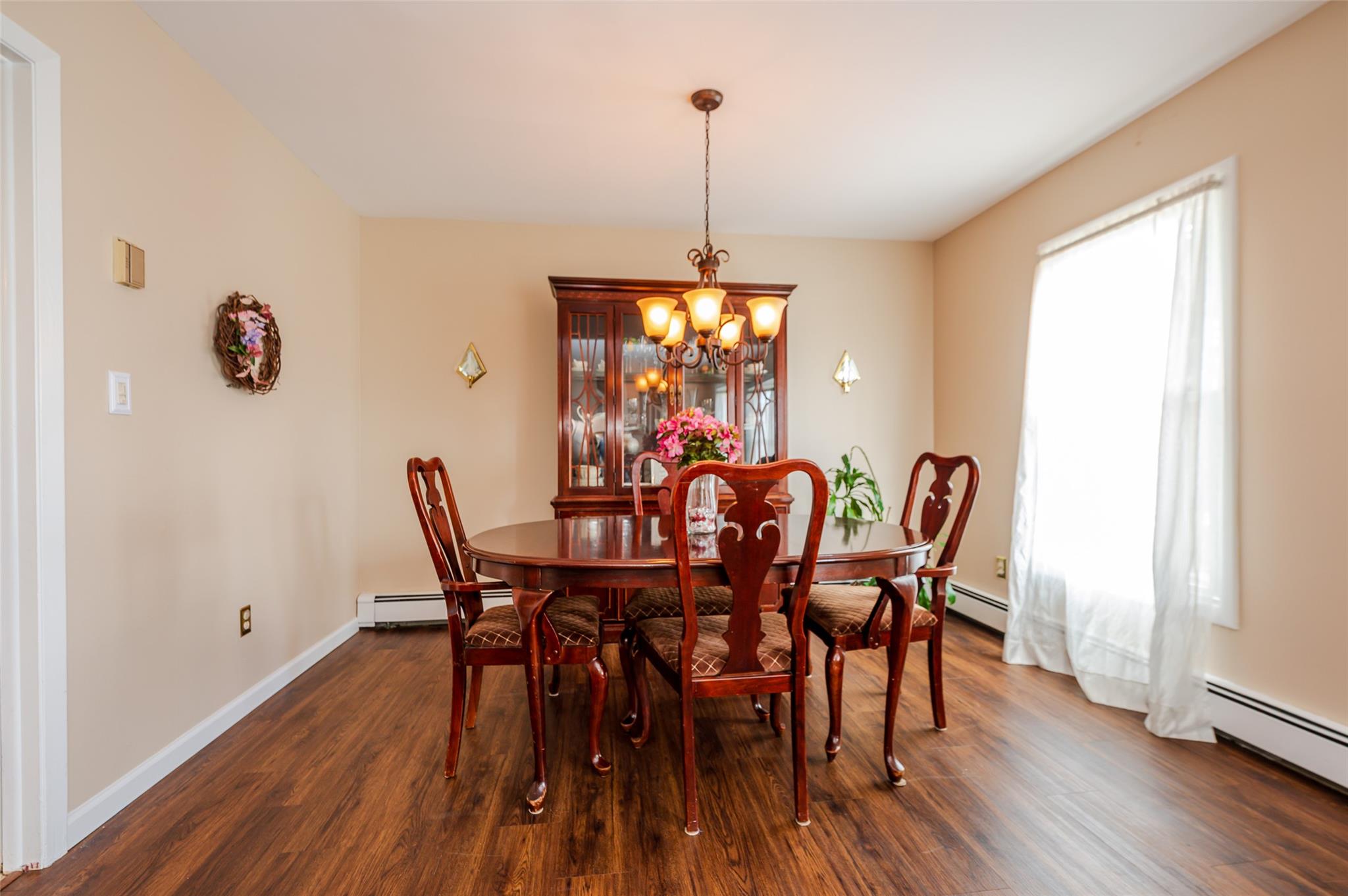 2091 North Drive, Seaford, New York image 6