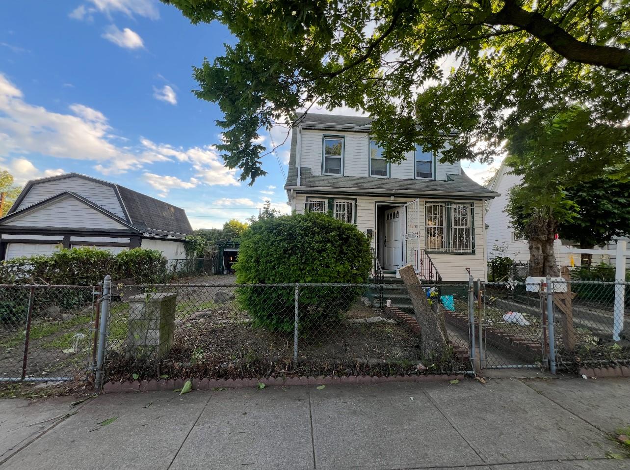 55-08 Haspel Street, Elmhurst, New York image 5