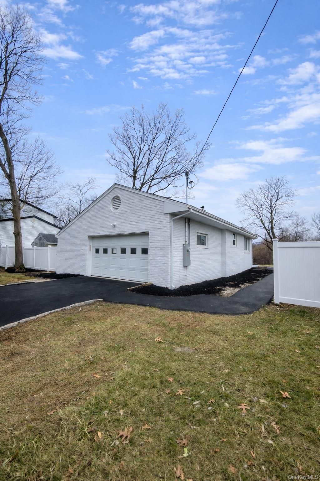 Photo of 40 Arbour Street, West Islip, NY 11795 (MLS # 980507)