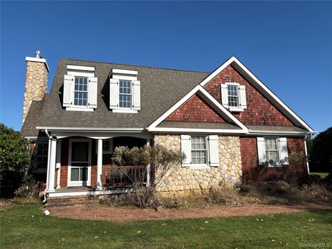 Homes For Sale - 175 Uhl Lane<br/> Orient, NY 11957
