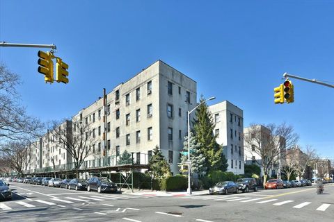 21-16 35 Street 1B Astoria NY 11105