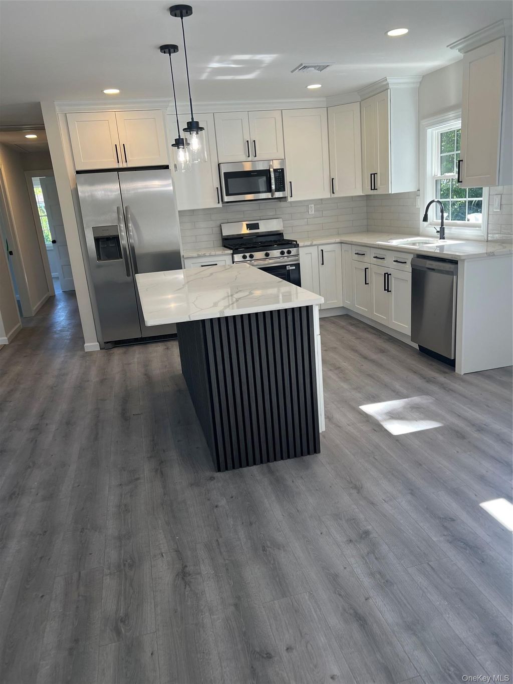 Photo of 6 Barbara Avenue, Port Jefferson Station, NY 11776 (MLS # 997170)
