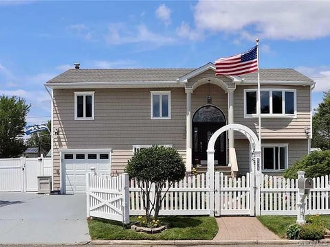 Apartment For Rent - 75 Jewel Street #1<br/> Brentwood, NY 11717