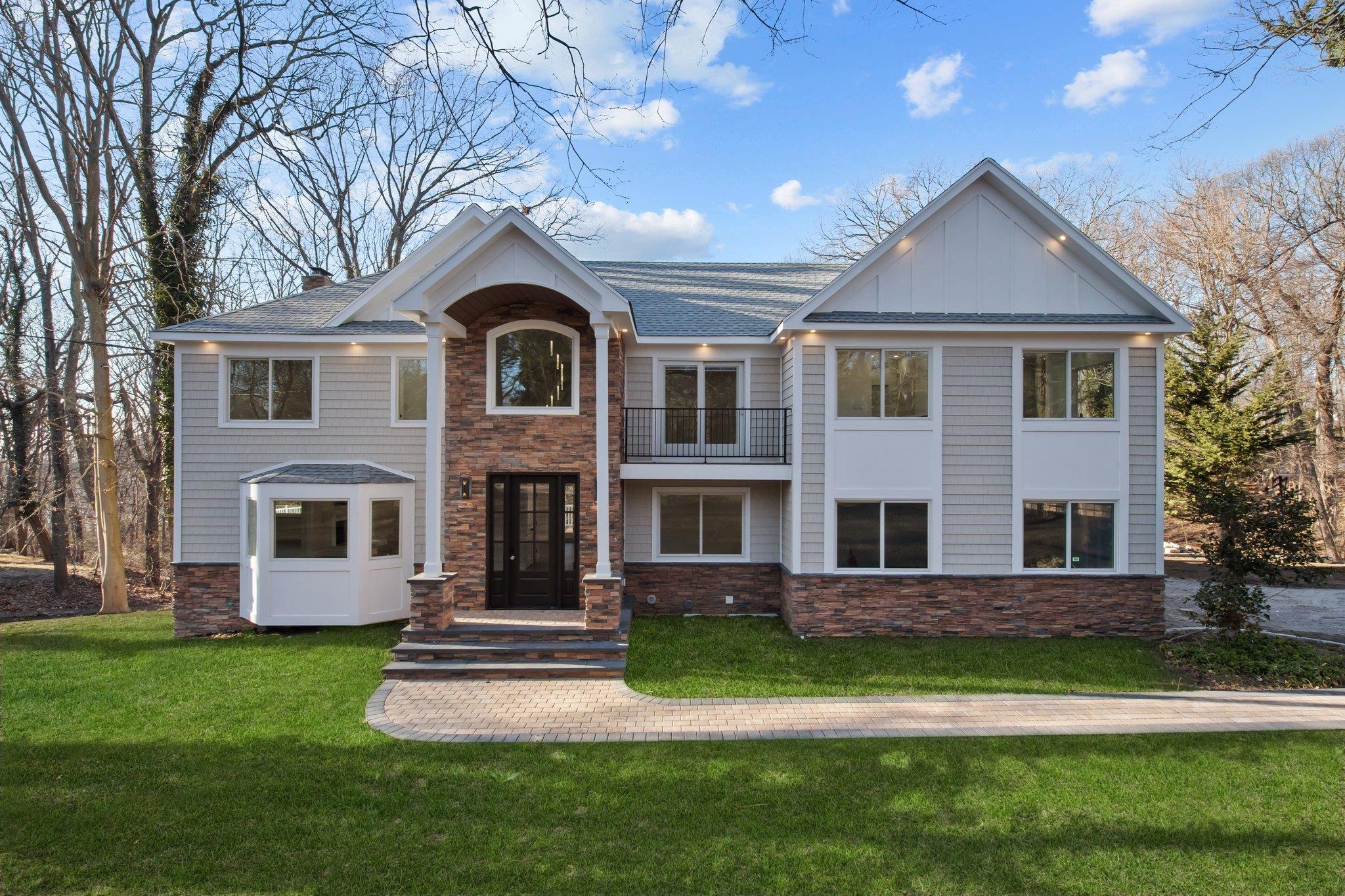 5 Buena Vista Road, Port Jefferson, New York image 1