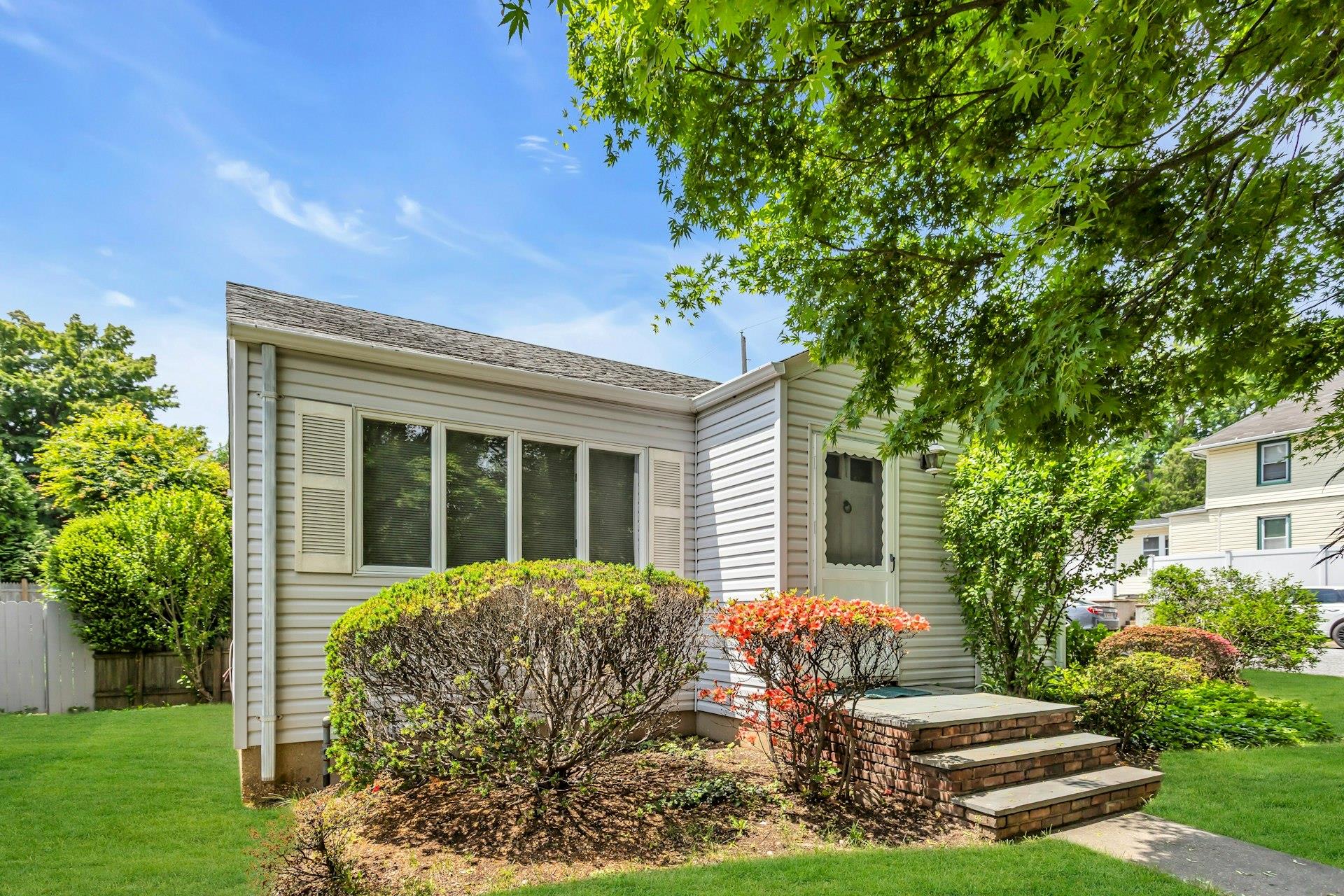 26 1/2 Ellwood Street