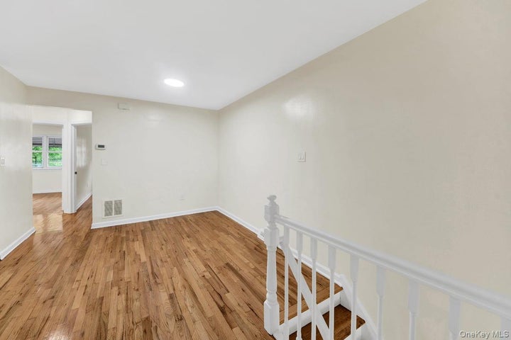 Photo 1 of 9 — 3722 Bronxwood Avenue 2, Bronx, NY 10469