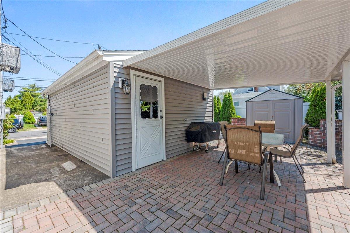 3159 Ellen Terry Drive, Oceanside, New York image 24
