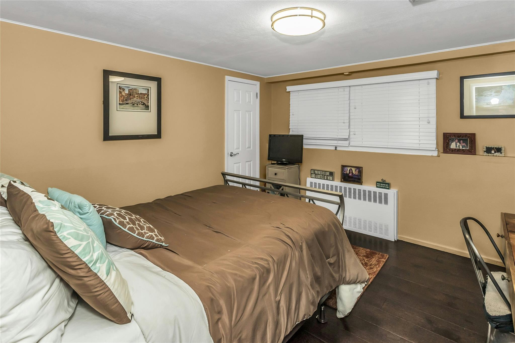 31 Elmwood Court, Plainview, New York image 18