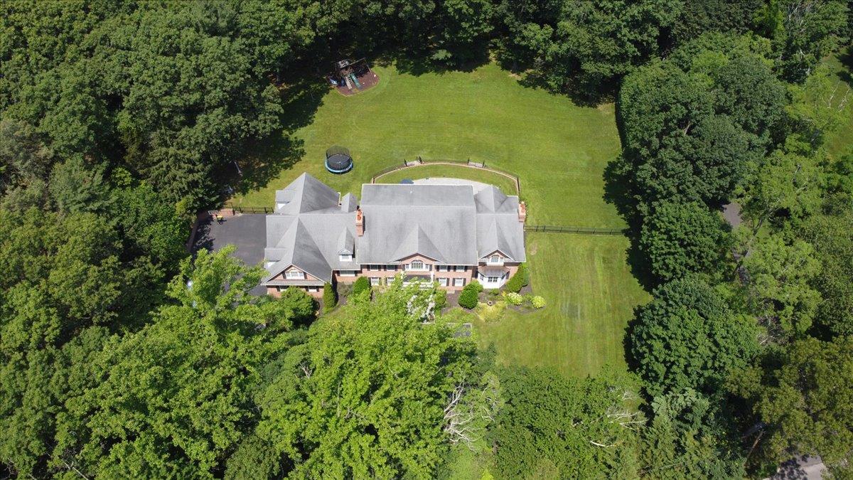 1616 Stewart Lane