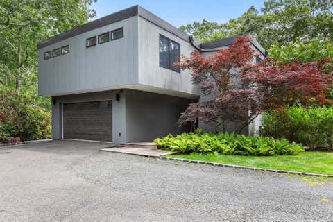 Homes For Rent - 6 Woodland Way<br/> Quogue, NY 11959