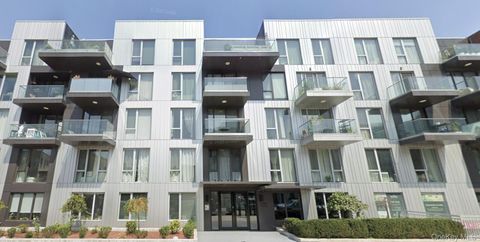 Condo For Rent - 1433 31st Avenue #1F<br/> Astoria, NY 11106