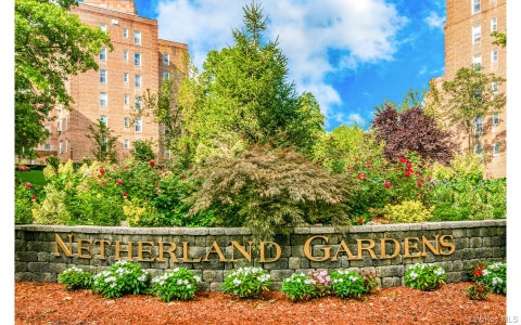 Homes For Sale - 5621 Netherland  Avenue Ave #4D<br/> Bronx, NY 10471