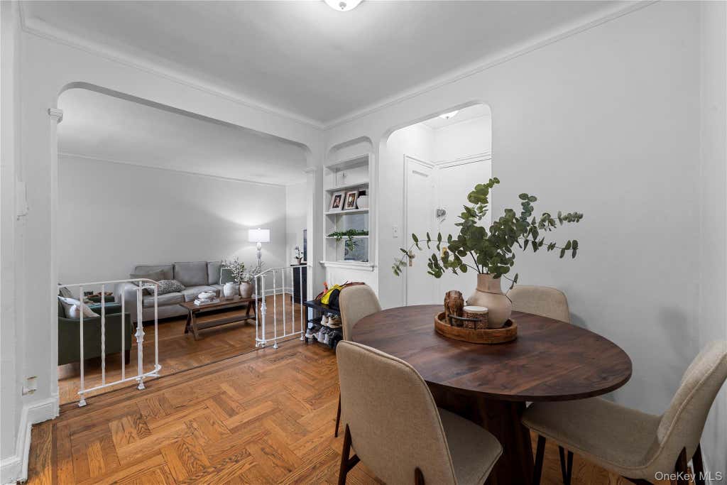 Photo of 3245 Perry Avenue #6F, Bronx, NY 10467 (MLS # 1014947)