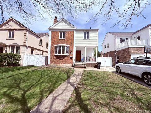 6423 181st Street Fresh Meadows NY 11365