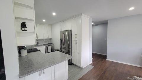 Homes For Sale - 166-10 Powells Cove Boulevard #6C<br/> Whitestone, NY 11357