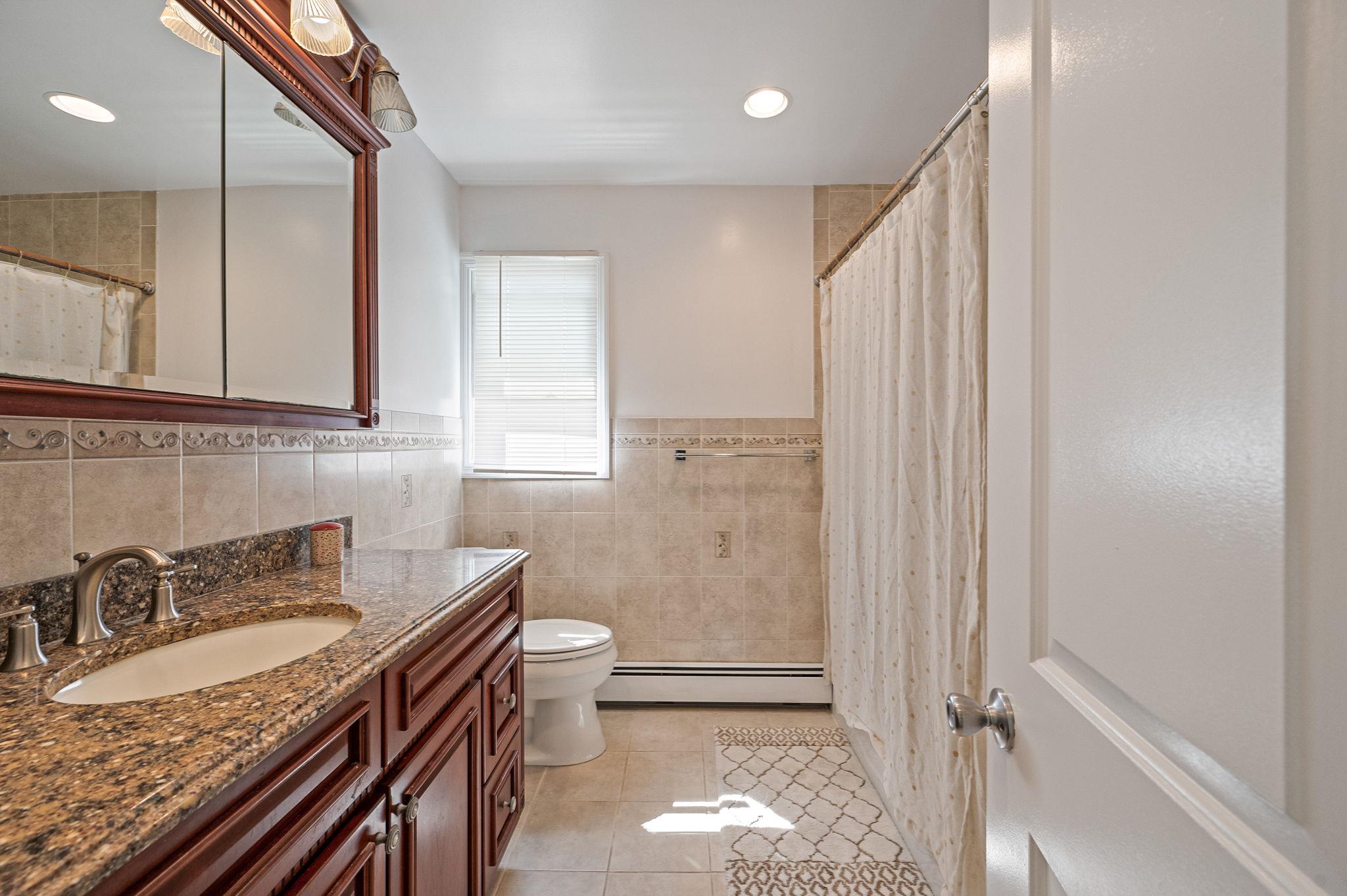 1013 10th Street, West Babylon, New York image 7