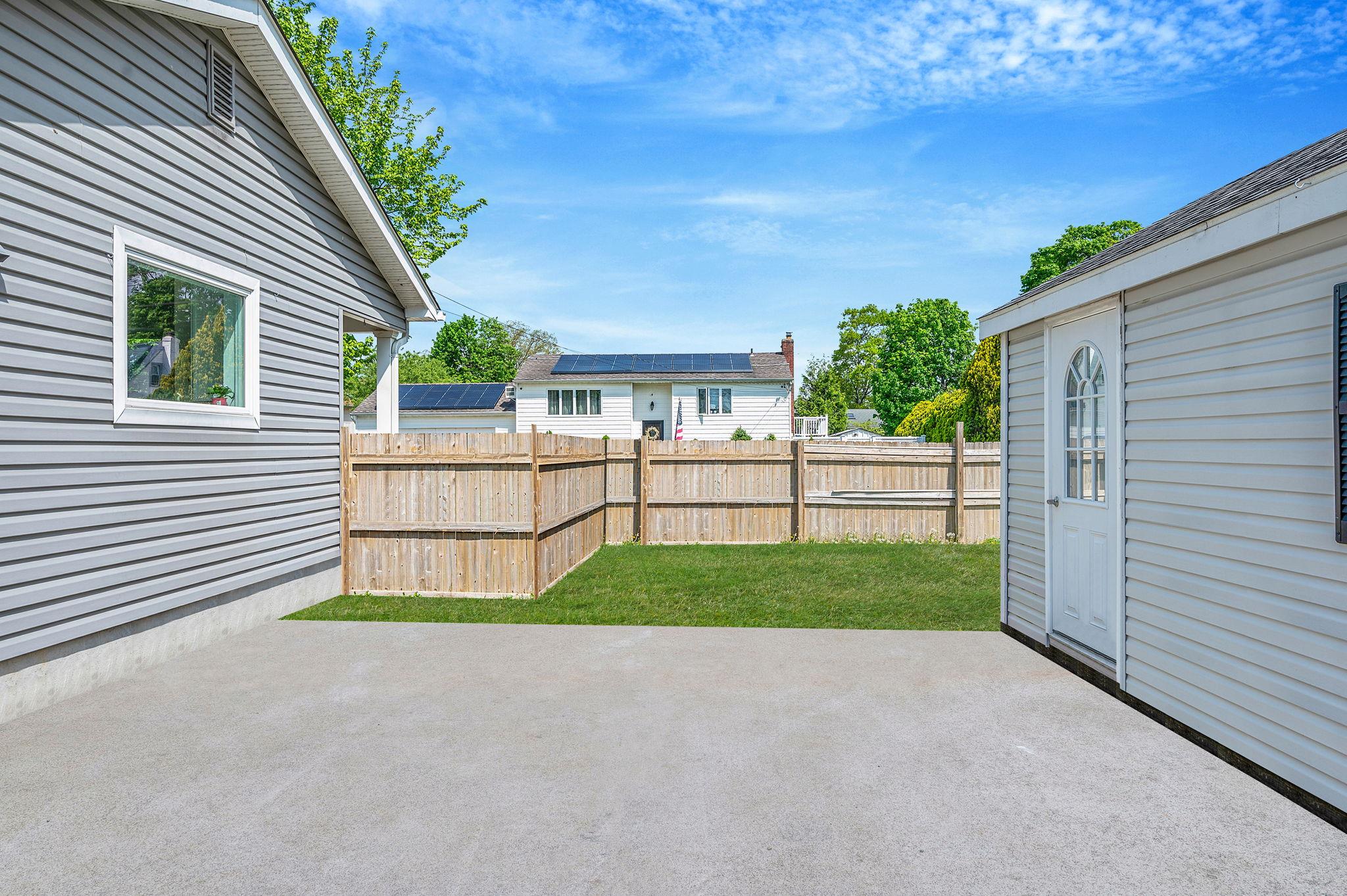 1013 10th Street, West Babylon, New York image 12