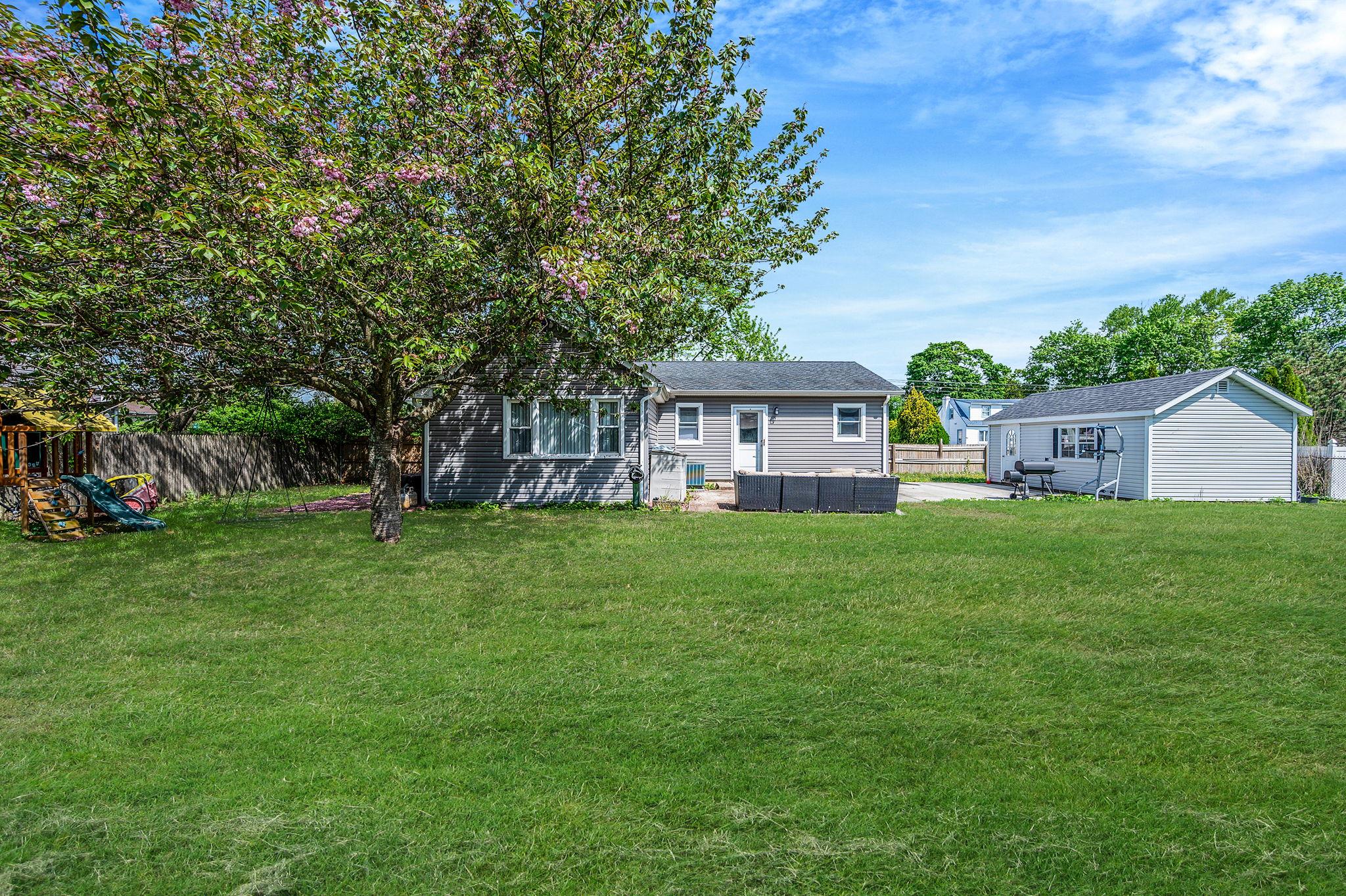 1013 10th Street, West Babylon, New York image 11