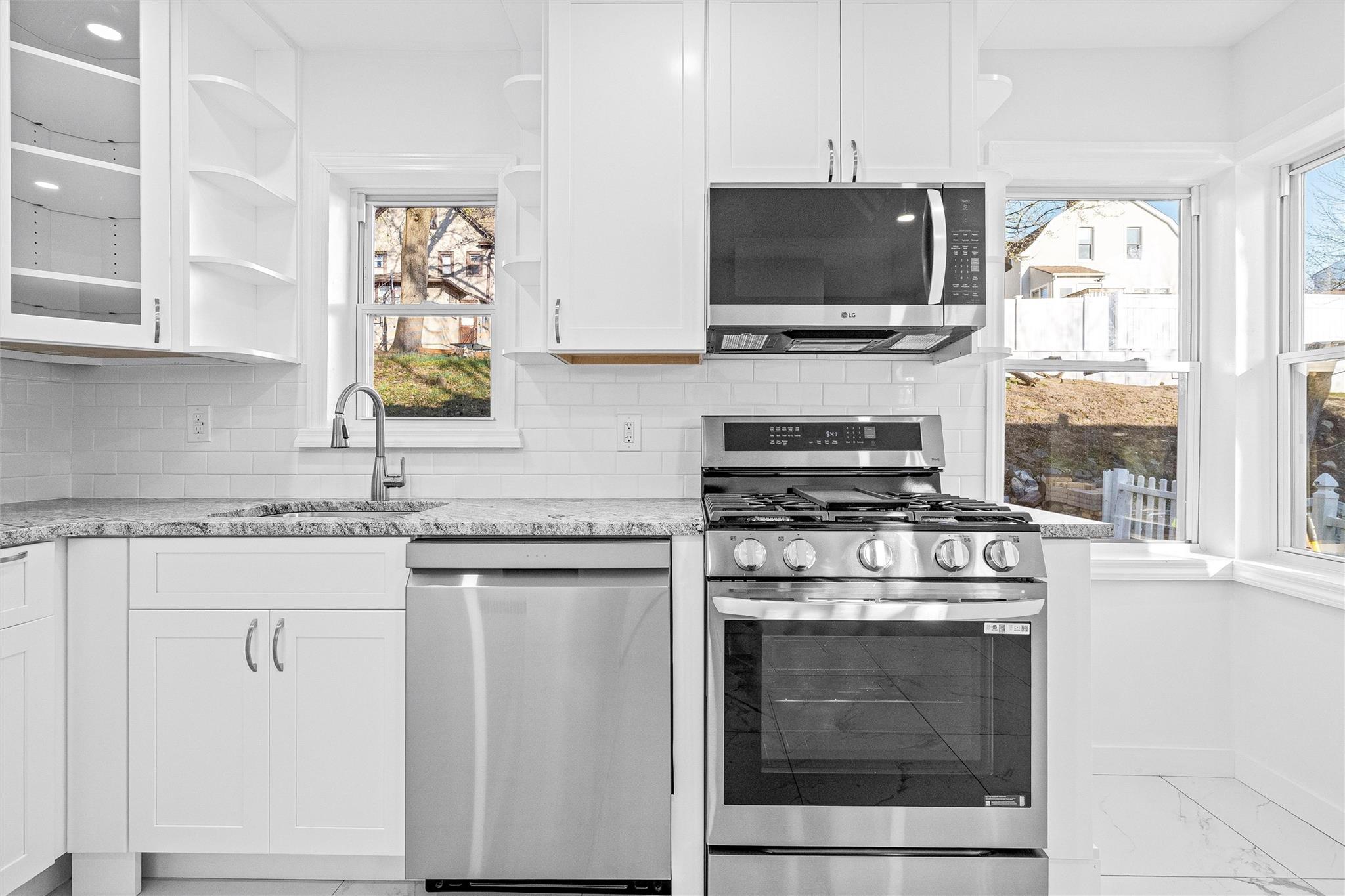 8 S Hillside Avenue, Elmsford, New York image 10