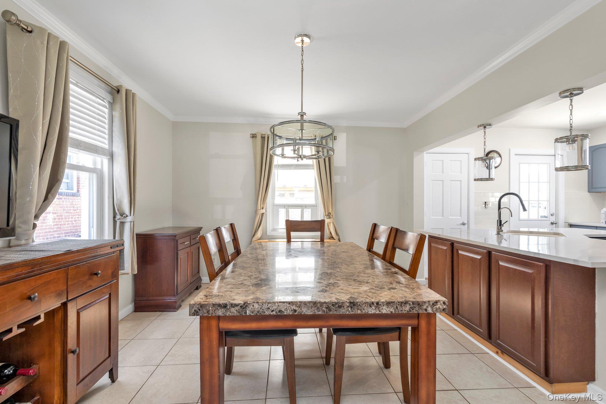 33 Notre Dame Avenue