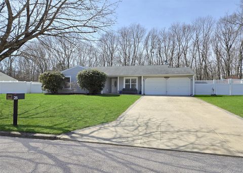 28 Timber Trail Lane Medford NY 11763