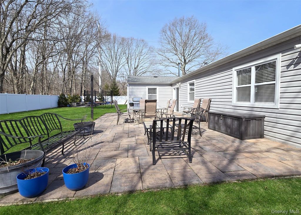 Photo of 28 Timber Trail Lane, Medford, NY 11763 (MLS # 975560)