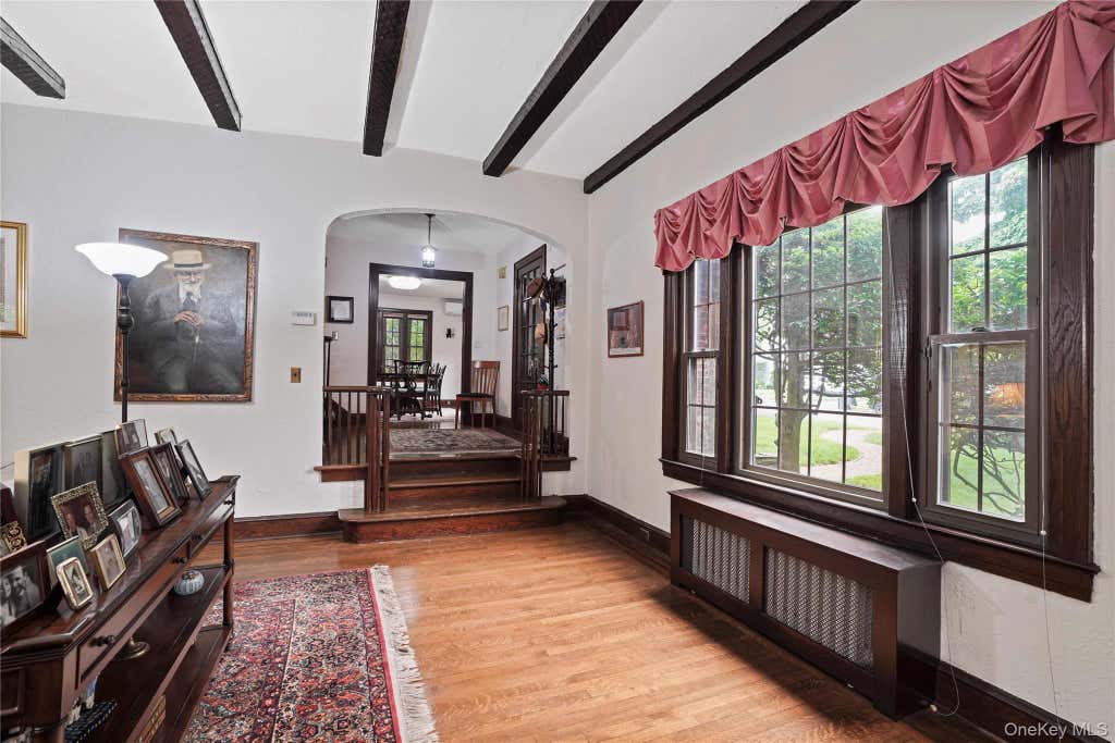 Photo of 8 Ritchey Place, White Plains, NY 10605 (MLS # 1028452)