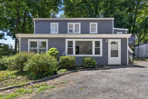 Multifamily For Rent - 4 Riverview Avenue #2<br/> New Windsor, NY 12553