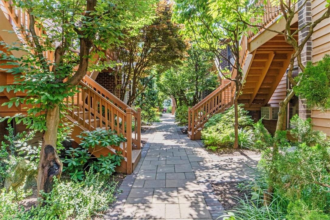 15 Greenridge Avenue 19F