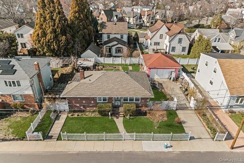 100 Memphis Avenue Floral Park NY 11001