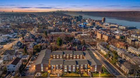 Photo of 150 Glenwood Avenue #F5, Yonkers, NY 10703 (MLS # 970572)