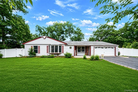 Homes For Sale - 10 Saddle Hill Road<br/> Suffolk County, Coram, NY 11727