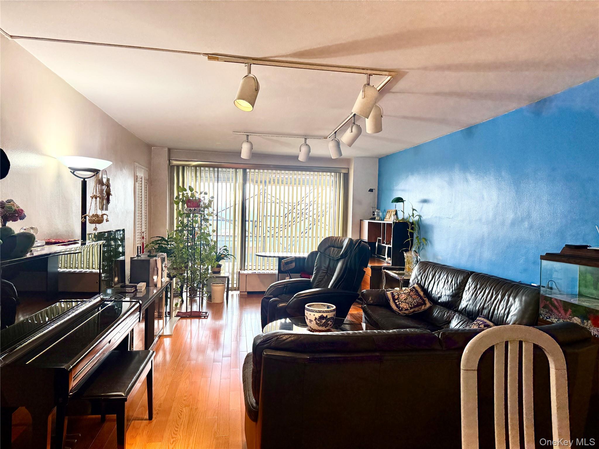 61-20 Grand Central Parkway A 1002