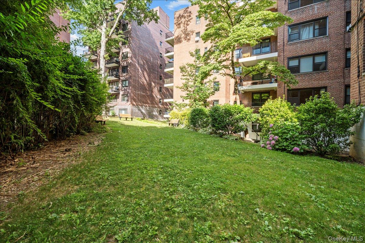 3635 Johnson Avenue 1M