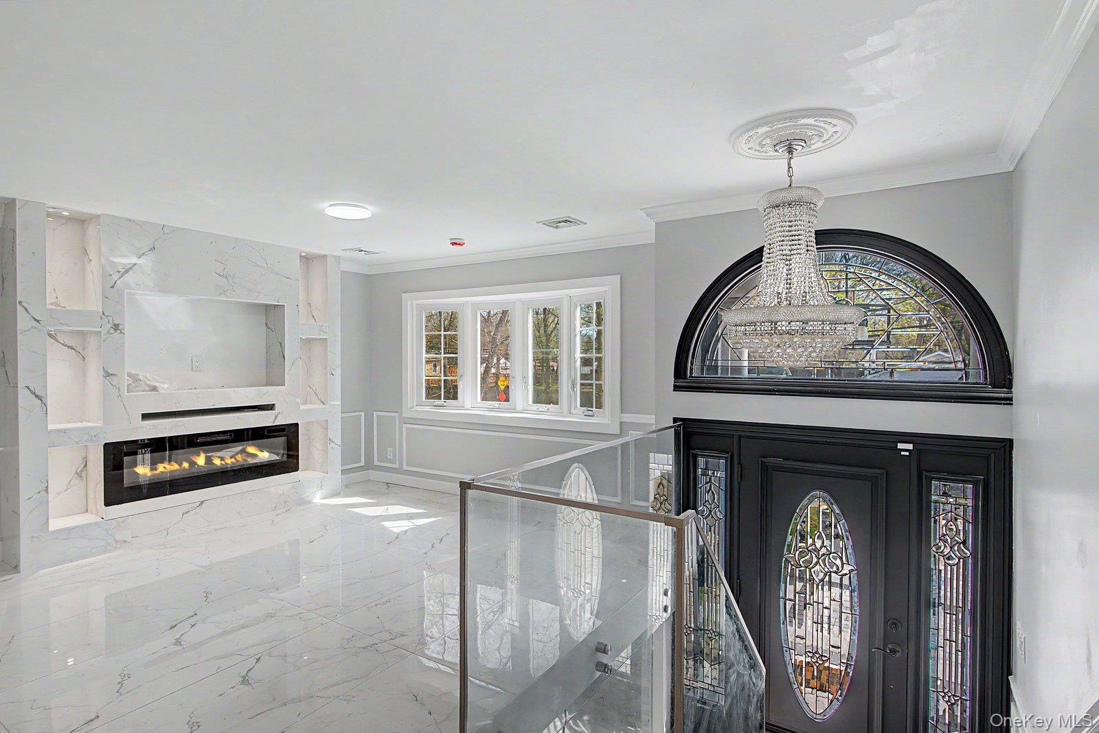 478 Mayflower Avenue