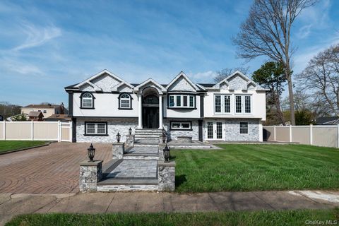 Photo of 478 Mayflower Avenue, Brentwood, NY 11717 (MLS # 986675)