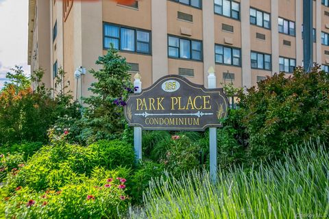 185 W Park Avenue 406 Long Beach NY 11561